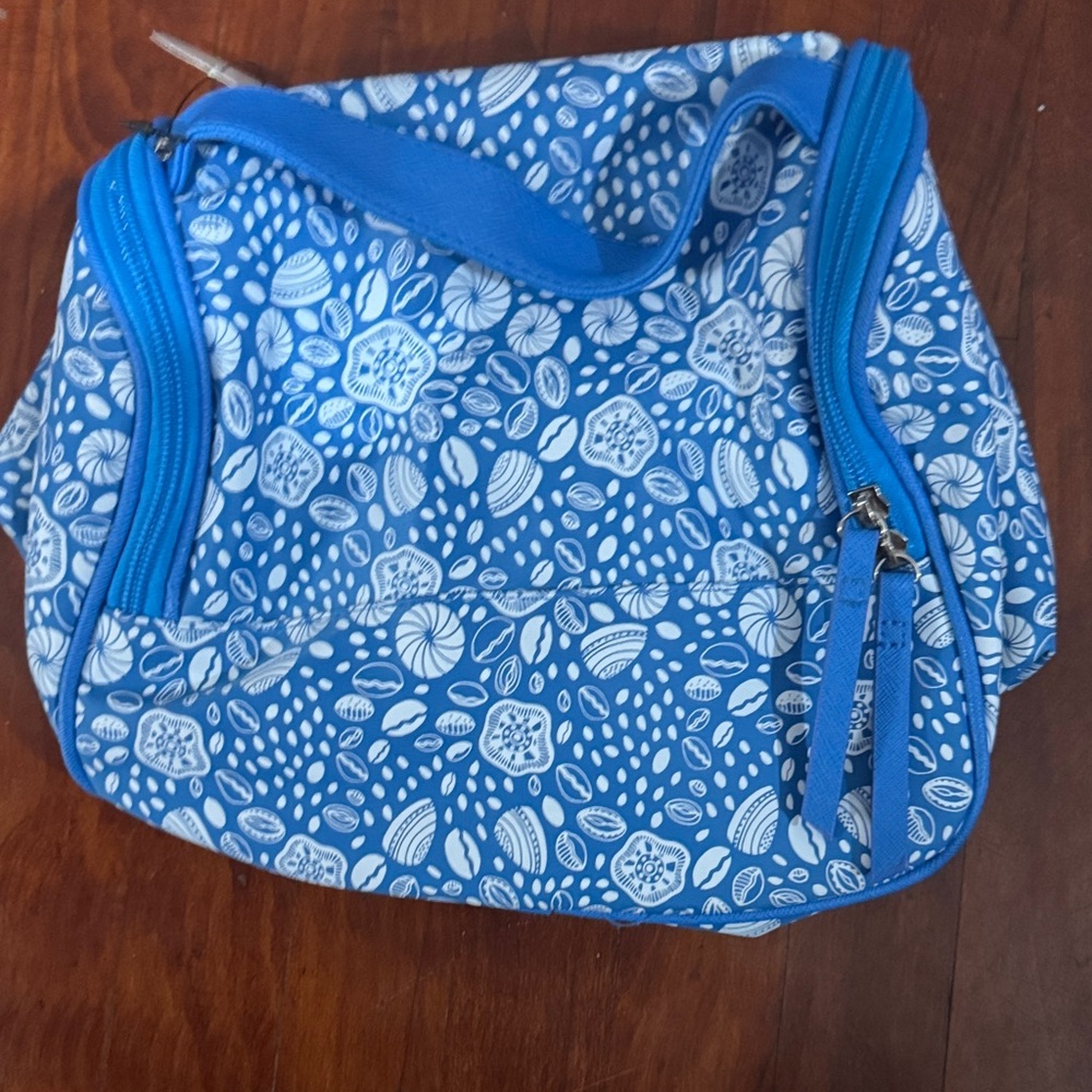 Blue and White Floral Lunch Bag - Picture 2 of 7
